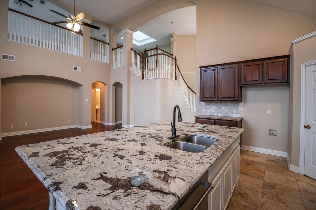9130 Bottlebrush Lane - Photo 9