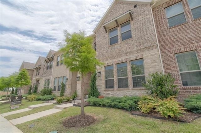 1564 Windermere Way - Photo 4