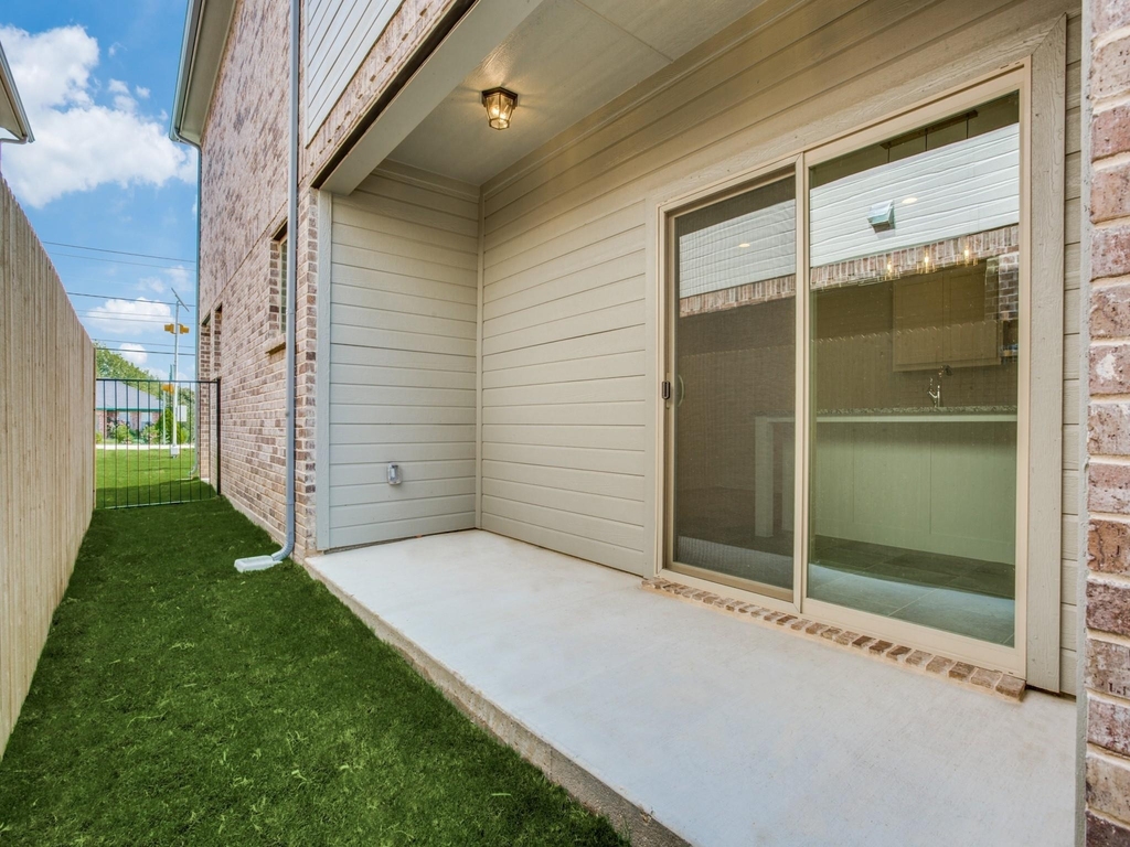 6519 Bowman Roberts Road - Photo 11