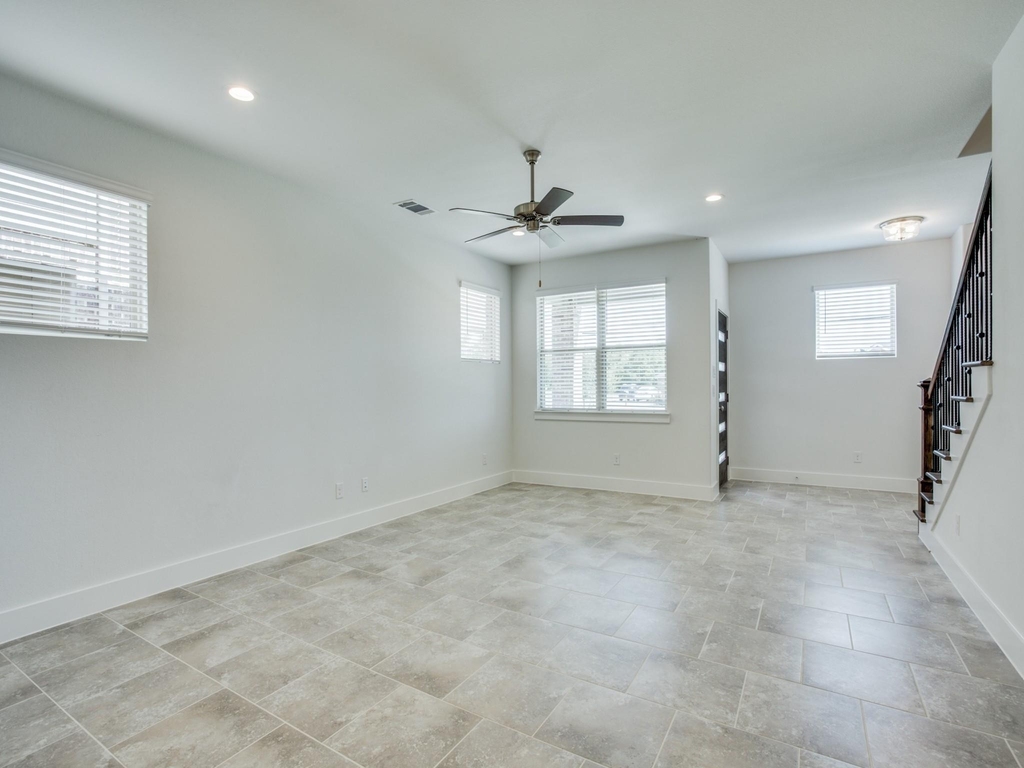 6519 Bowman Roberts Road - Photo 2