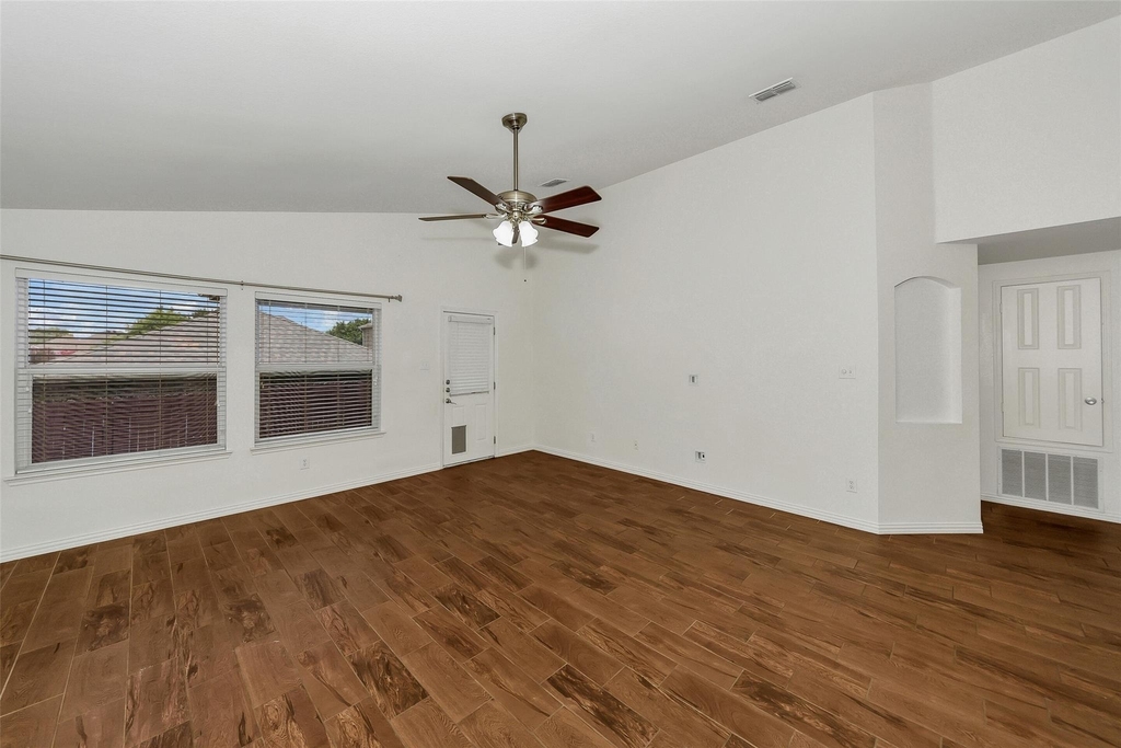 10117 Sourwood Drive - Photo 14