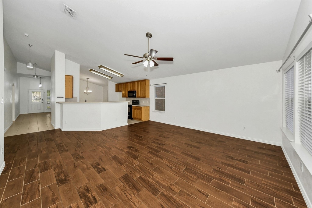 10117 Sourwood Drive - Photo 10