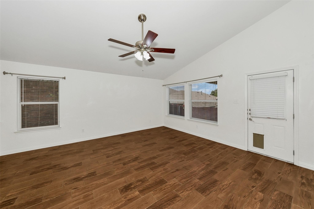 10117 Sourwood Drive - Photo 9