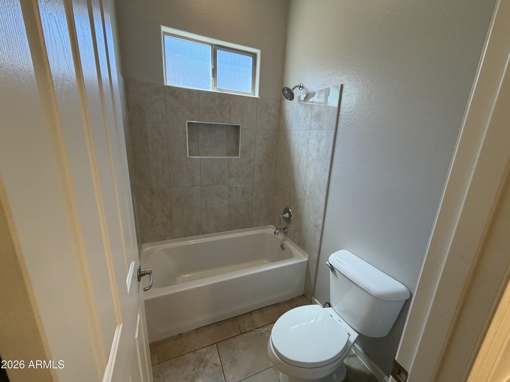 2417 E Iris Drive - Photo 31