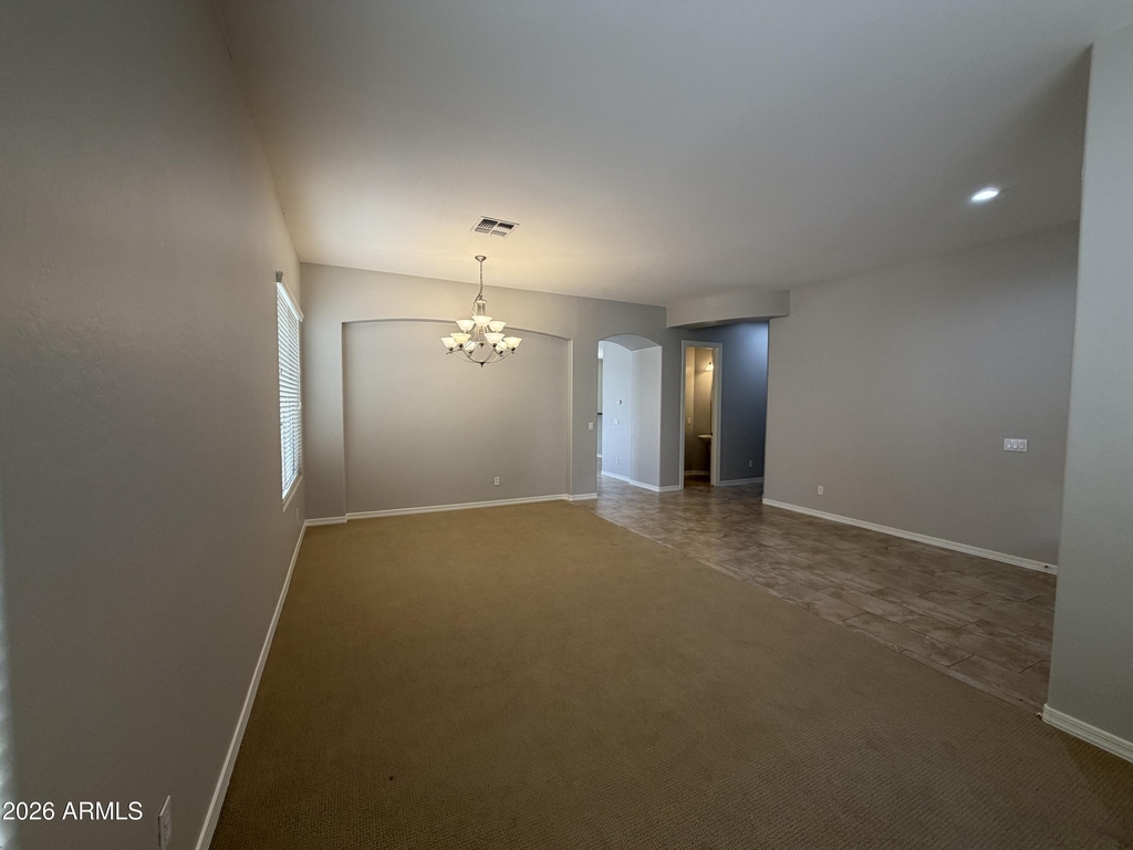 2417 E Iris Drive - Photo 4