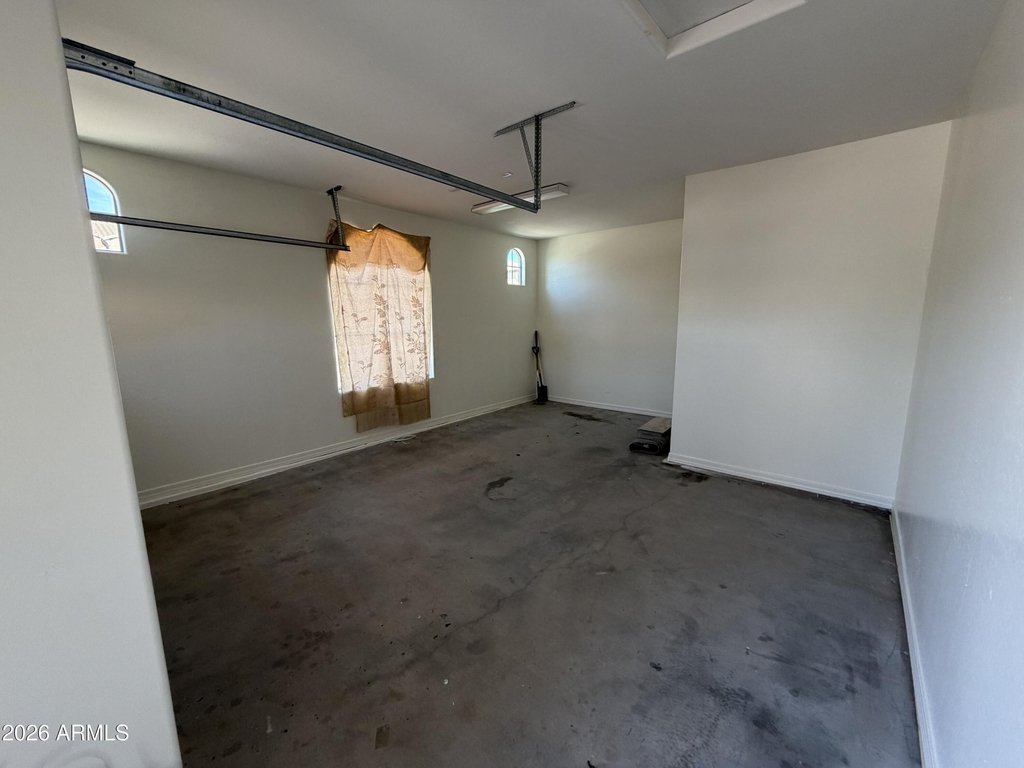 2417 E Iris Drive - Photo 35