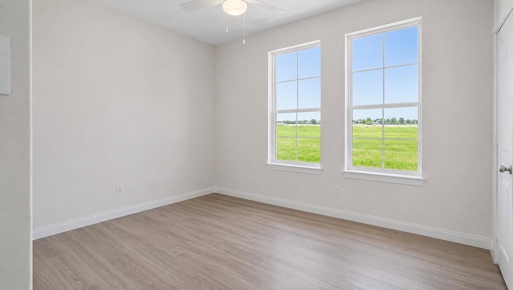 4548 Mona Lisa Lane - Photo 3