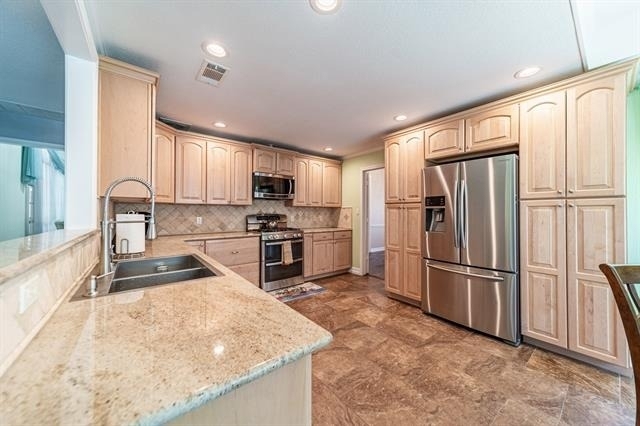 3305 Eisenhower Lane - Photo 4