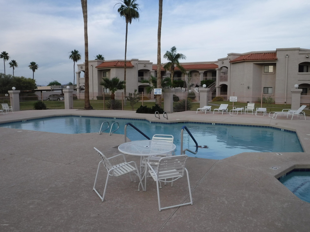 9151 W Greenway Road - Photo 34