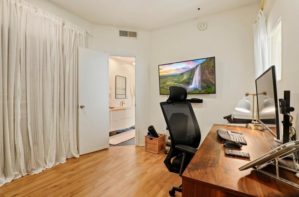 4034 Rawlins Street - Photo 9
