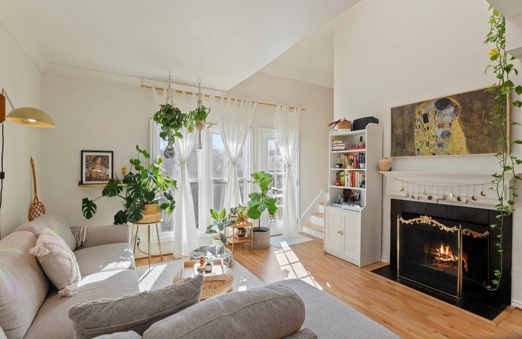 4034 Rawlins Street - Photo 0