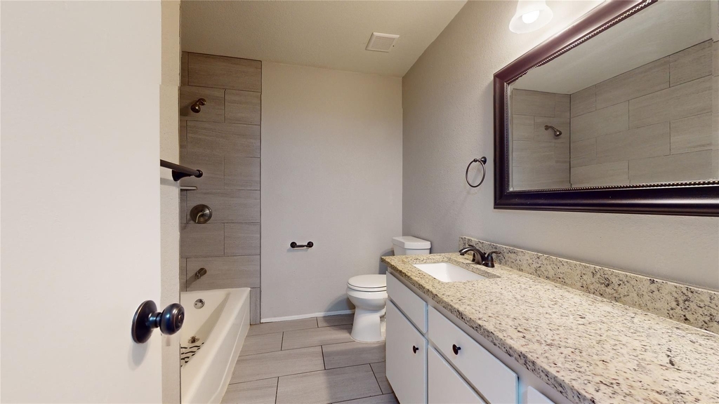 7700 Chapin Road - Photo 8