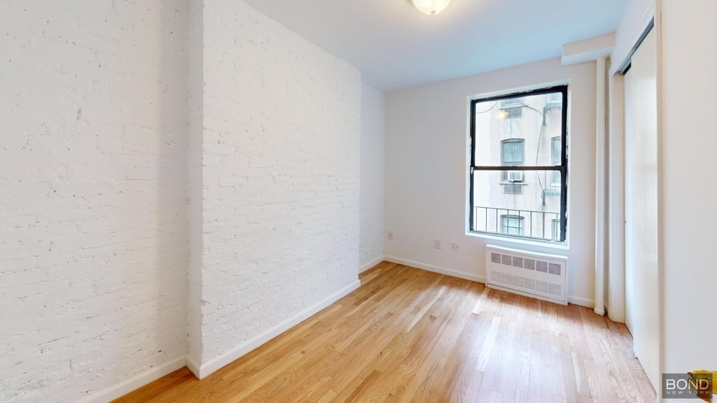 431 East 73rd Street - Photo 2