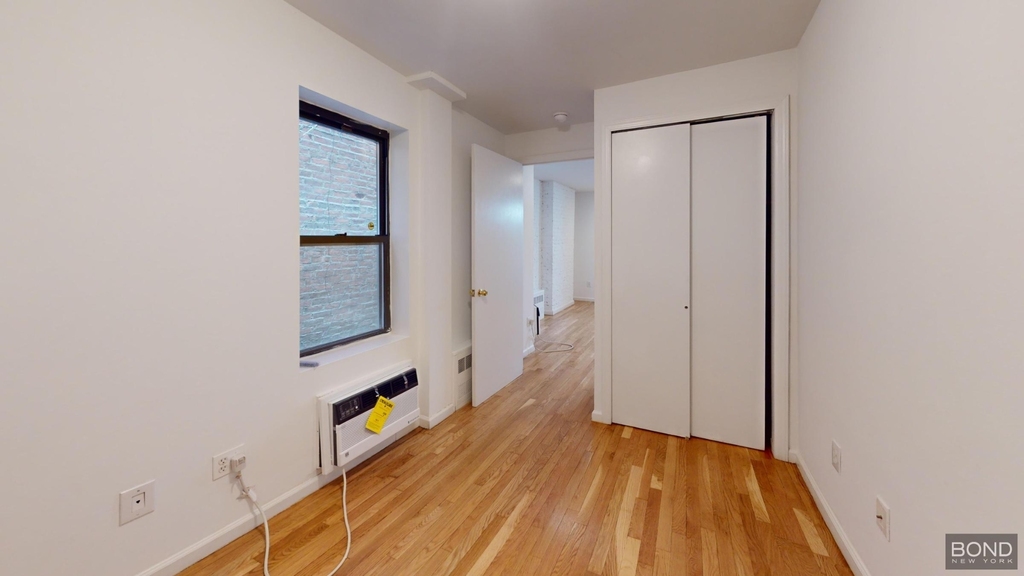 431 East 73rd Street - Photo 3