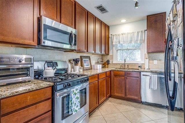 3732 Seguin Drive - Photo 2