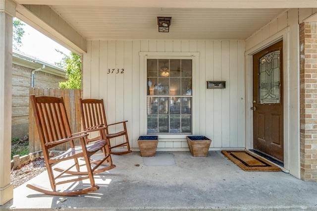 3732 Seguin Drive - Photo 4