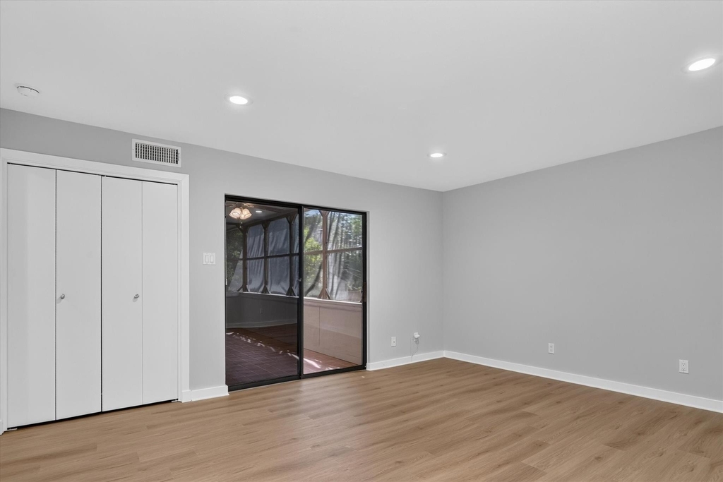 4919 Bryce Avenue - Photo 9