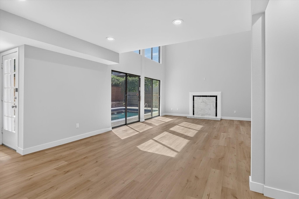 4919 Bryce Avenue - Photo 3