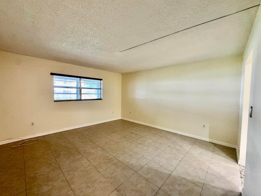 6507 Winfield Boulevard - Photo 5