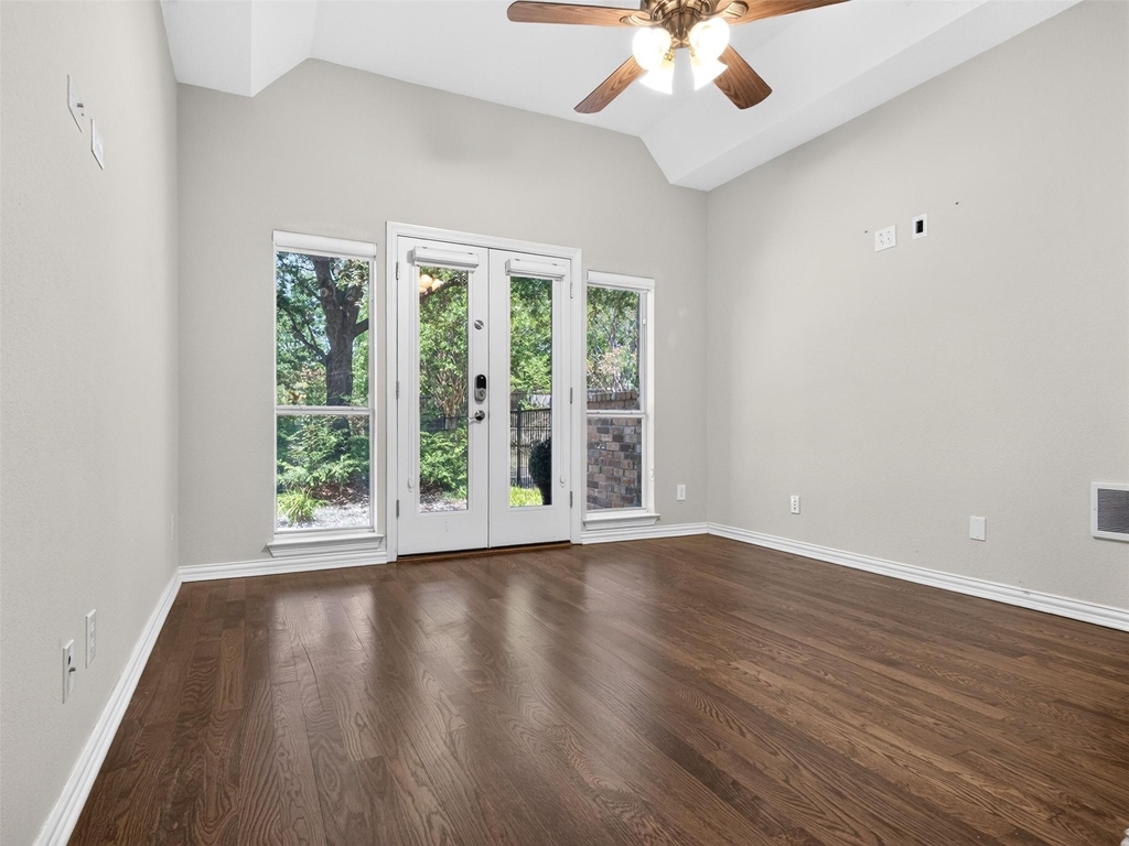 6809 Cedar Ridge Court - Photo 18