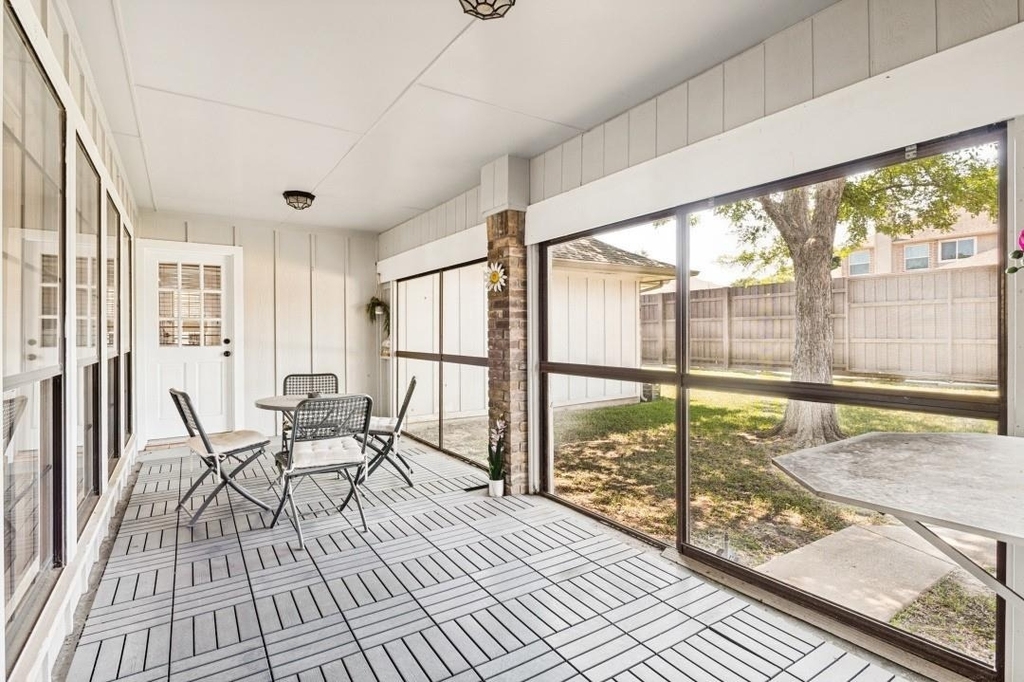4300 Driftwood Drive - Photo 11