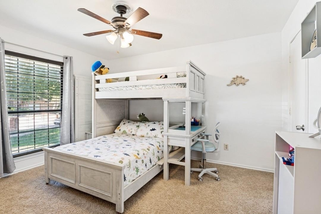 4300 Driftwood Drive - Photo 8