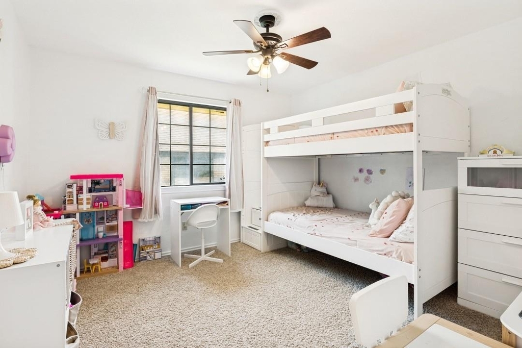 4300 Driftwood Drive - Photo 9