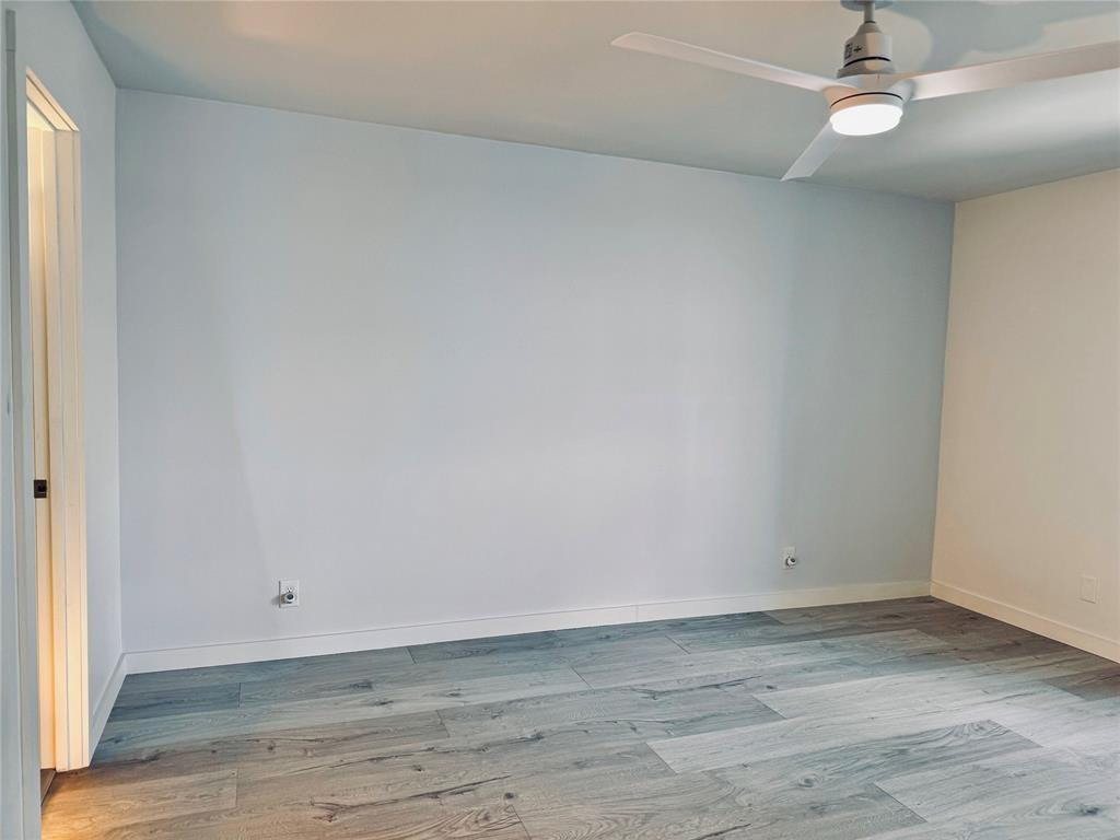 111 Lake Emerald Drive - Photo 9