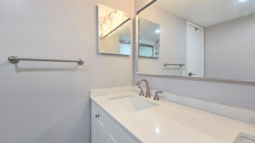 3100 W Rolling Hills Circle - Photo 11