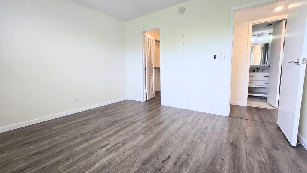 3100 W Rolling Hills Circle - Photo 23
