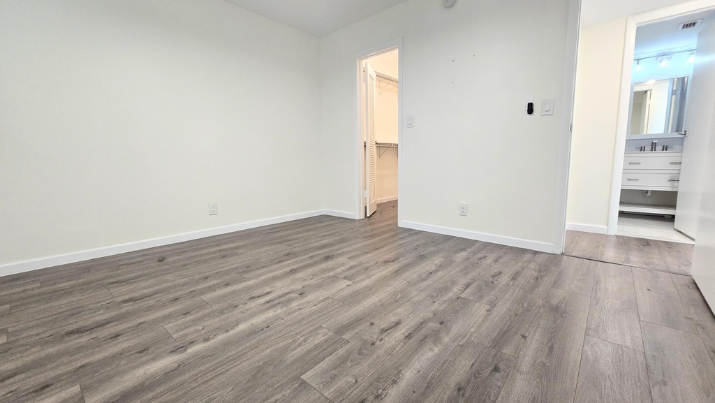 3100 W Rolling Hills Circle - Photo 26