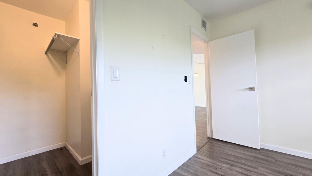 3100 W Rolling Hills Circle - Photo 29