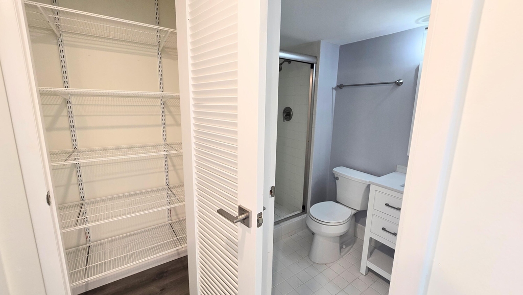 3100 W Rolling Hills Circle - Photo 14