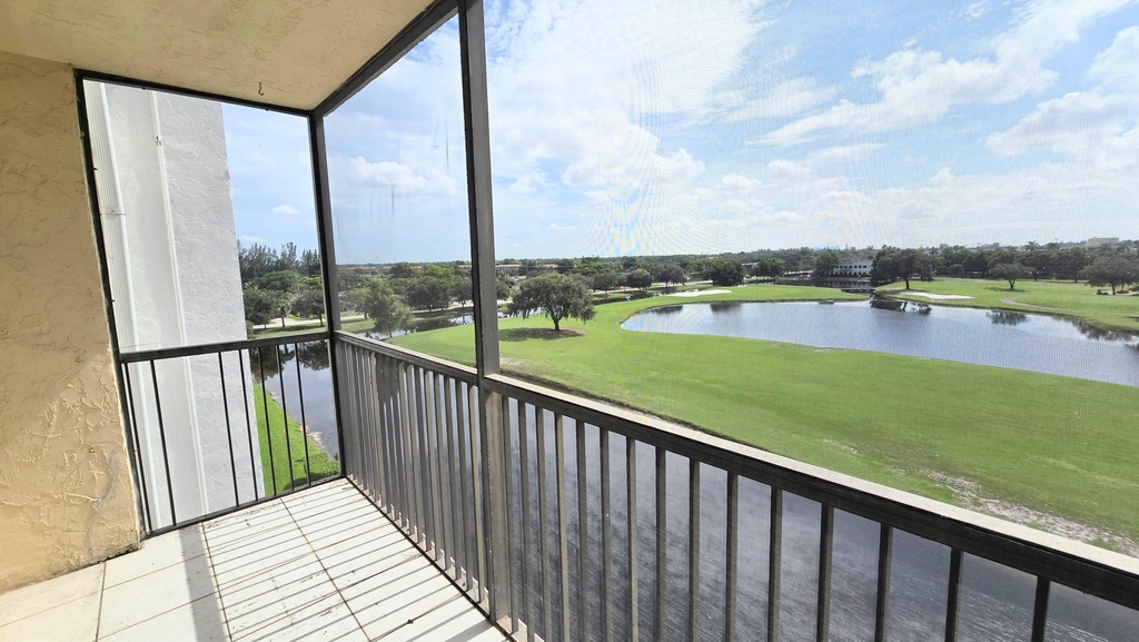 3100 W Rolling Hills Circle - Photo 30