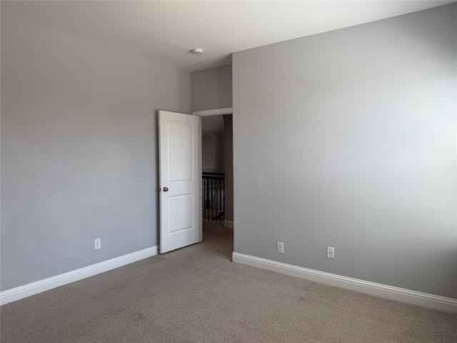 2417 Kingsgate Drive - Photo 32