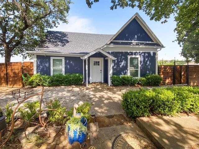 815 Stonecrest Road - Photo 0