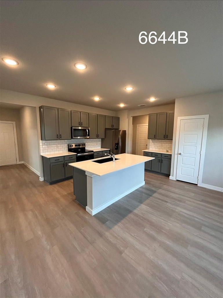 6644 Babylon Boulevard - Photo 1