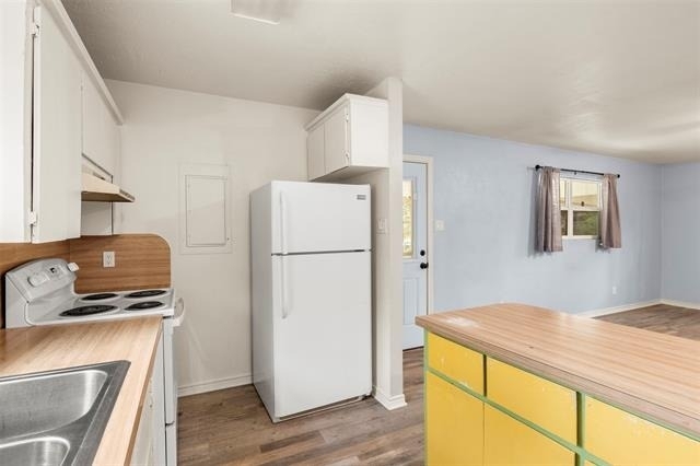 521 Hilltop Drive - Photo 9