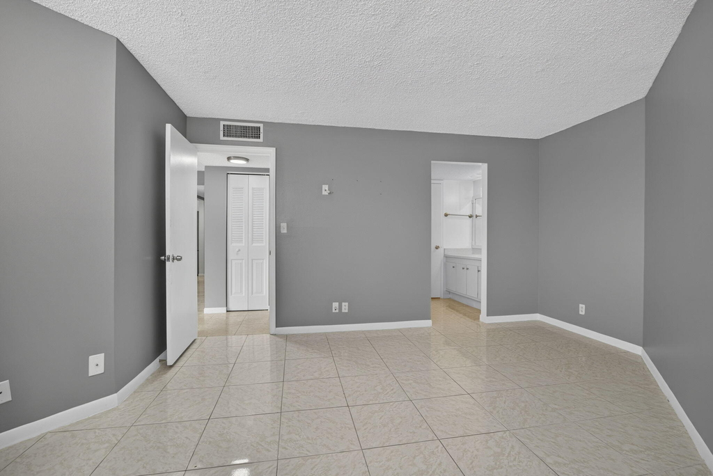 1900 N Congress Avenue - Photo 11