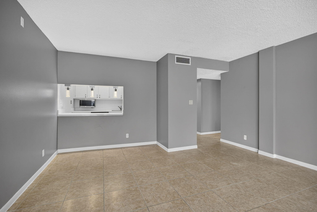 1900 N Congress Avenue - Photo 17