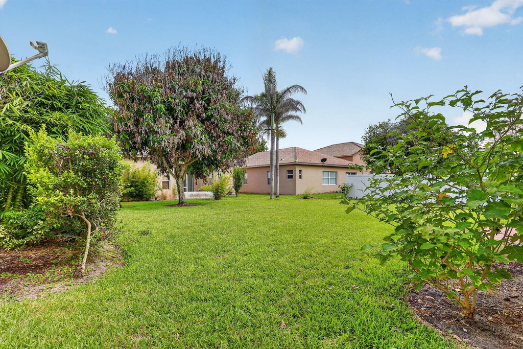 5614 Sunberry Circle - Photo 32