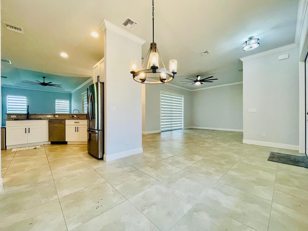 17225 78th Road N - Photo 5