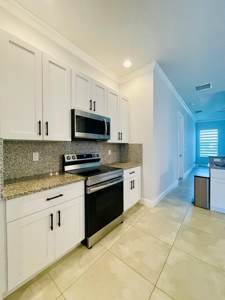 17225 78th Road N - Photo 8