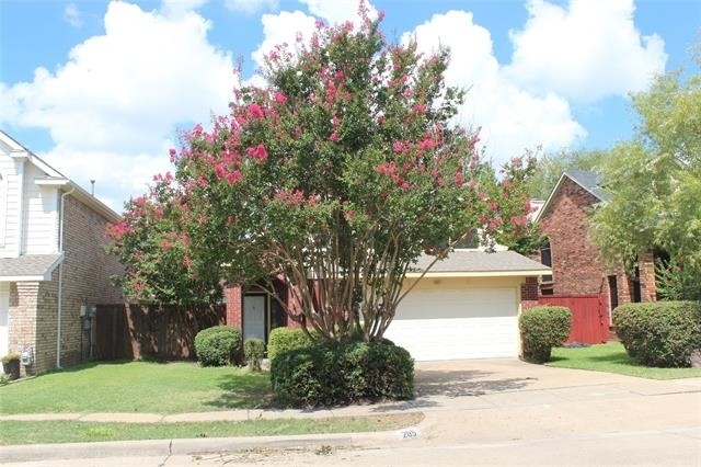 285 Alex Drive - Photo 2