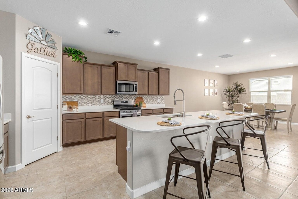 30916 W Verde Lane - Photo 8