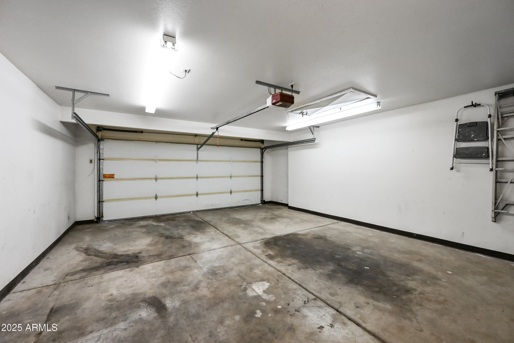 5833 W John Cabot Road - Photo 28