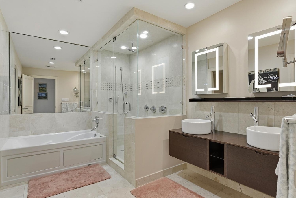 1172 Hillsboro Mile - Photo 24