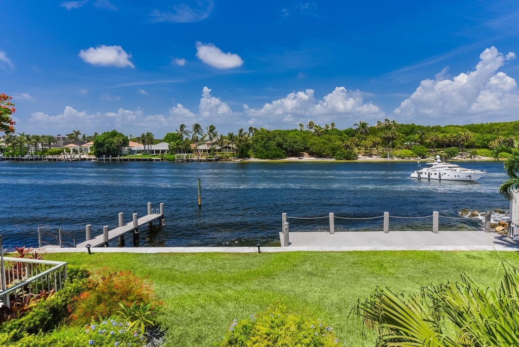 1172 Hillsboro Mile - Photo 4