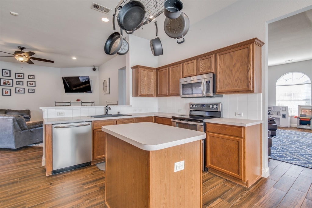 4916 Auburn Drive - Photo 11
