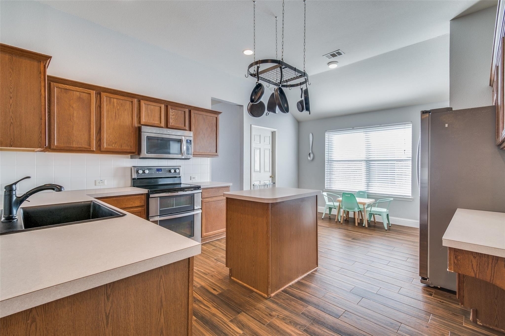 4916 Auburn Drive - Photo 10
